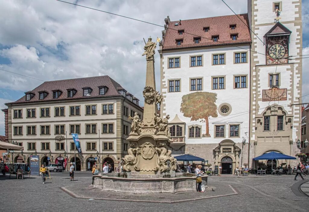 Würzburg self-guided tour app – explore the city at your own pace - Discover Germany with a mobile self-guided city tour app - Smartphone app tours – interactive maps and local stories