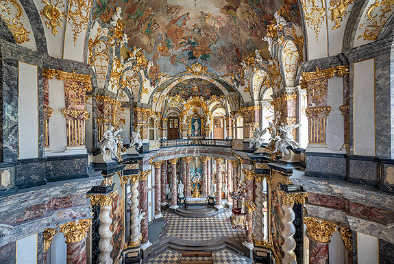 Würzburg self-guided tour app – explore the city at your own pace - Discover Germany with a mobile self-guided city tour app - Smartphone app tours – interactive maps and local stories